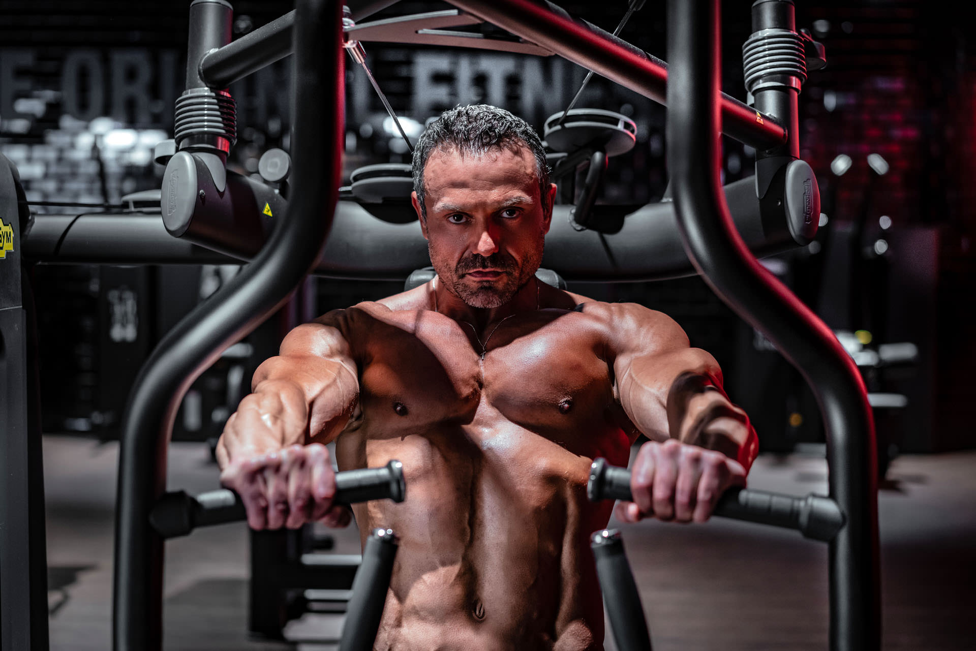 2019-03-04 - Enzo - Muscle & Fitness - 06678 - 1920px